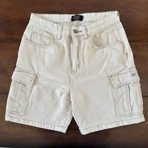 Ghanda Cream Cargo Shorts
